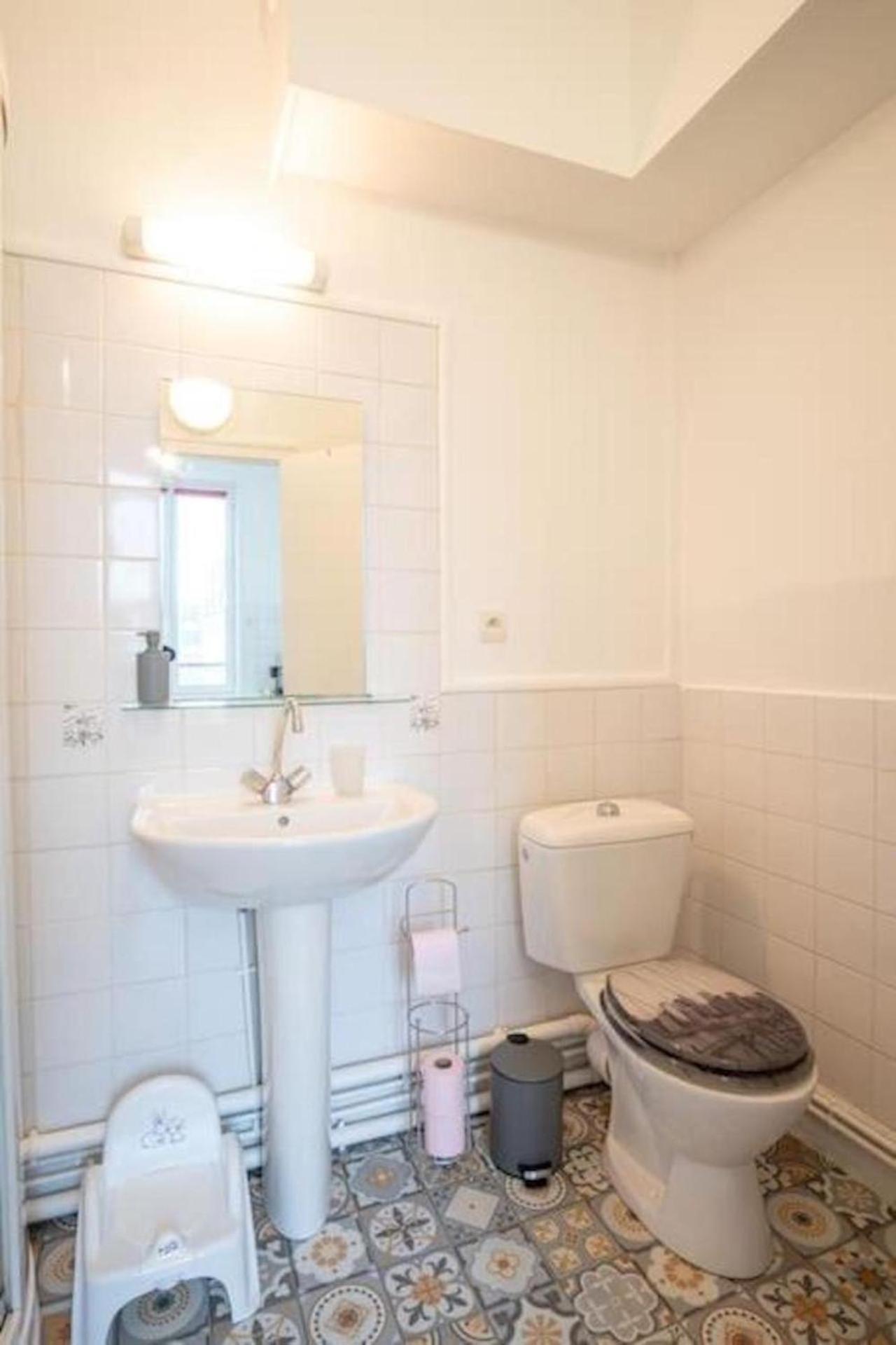 Le Boujou - Place De Parking - 200m Apartment