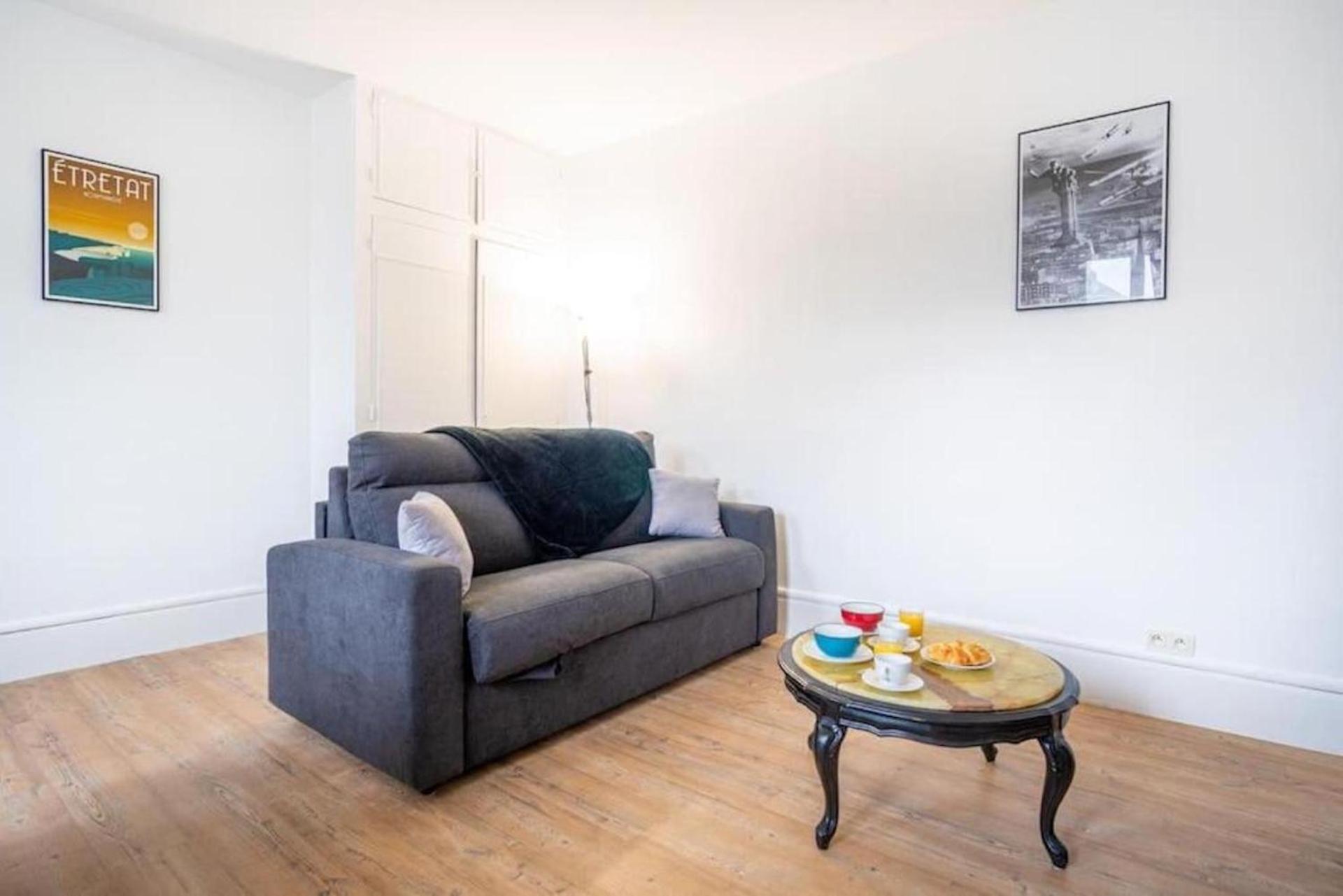 Le Boujou - Place De Parking - 200m Apartment Étretat